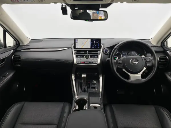 2020 Lexus Nx — photo 2