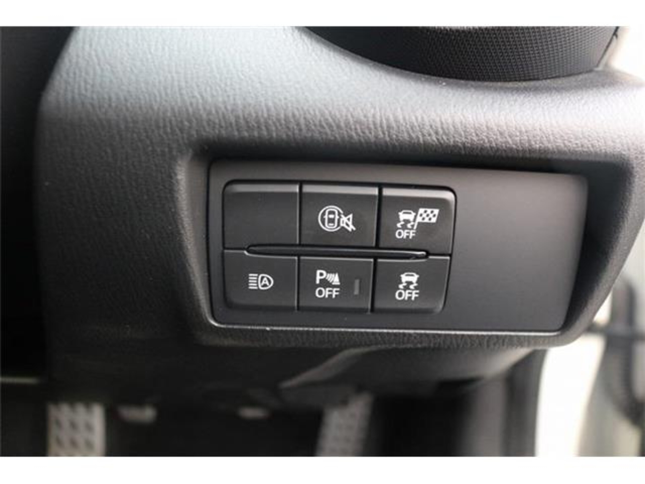 2024 Mazda Roadster — photo 2