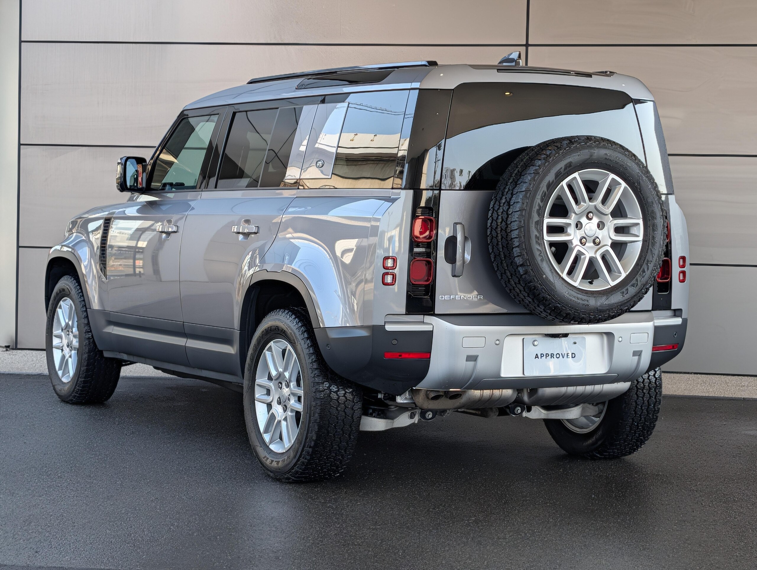 Land Rover Defender 110 S 3.0L D300 Diesel Turbo 4WD — photo 7