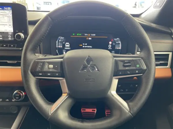 2021 Mitsubishi Outlander — photo 3