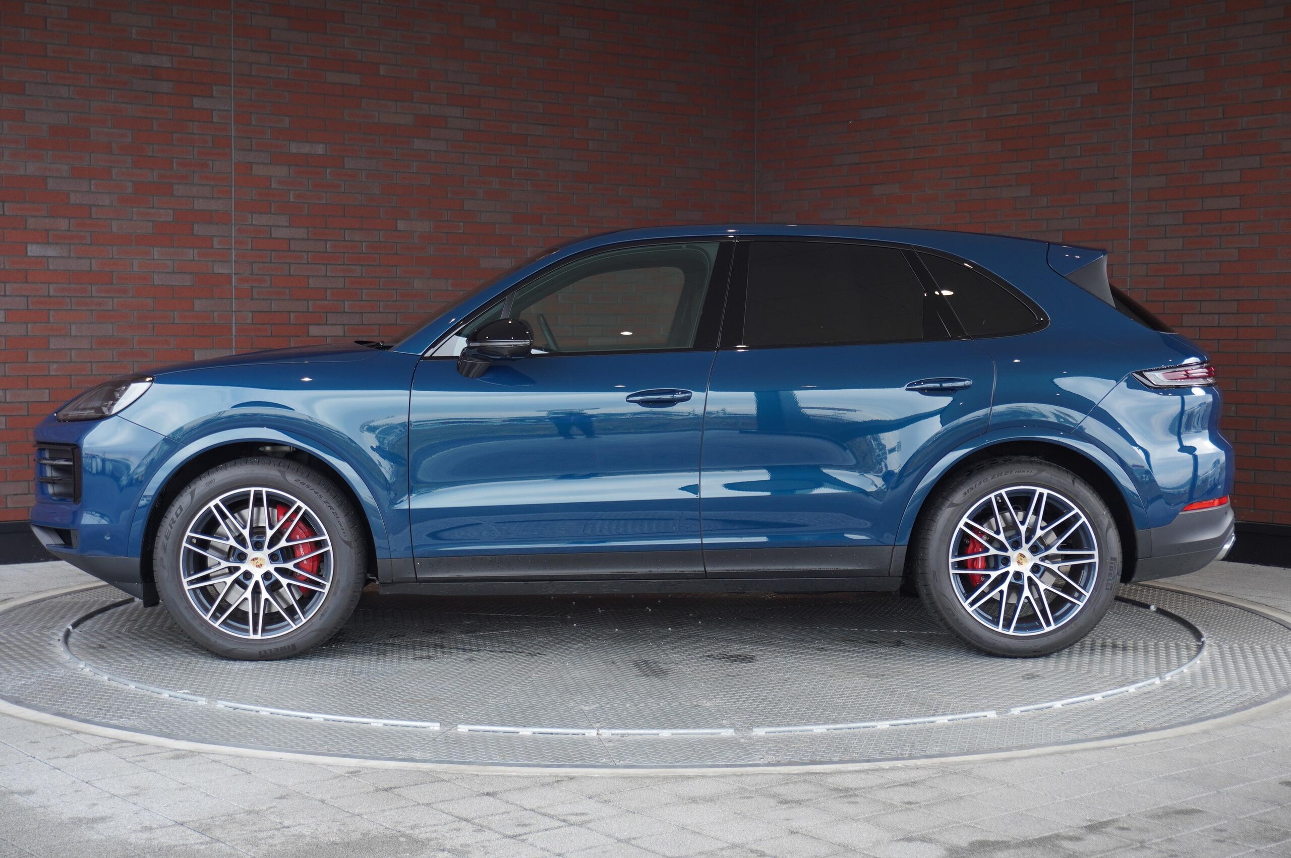 2024 Porsche Cayenne — photo 3