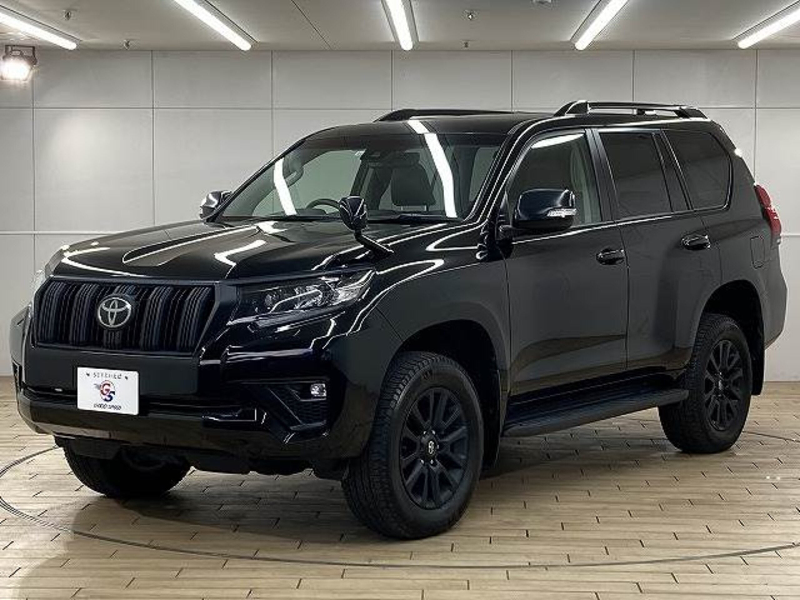 Toyota Land Cruiser Prado 2.7 TX L Package Matte Black Edition 4WD — photo 9