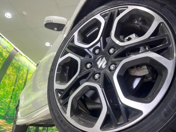 Suzuki Swift Sport 1.4 6-speed MT Non-Smoking Car Genuine Navi ETC Seat Heater Backup Camera Cruise Control Dashcam Auto Air Conditioning Smart Key (Pure White Pearl) — photo 9