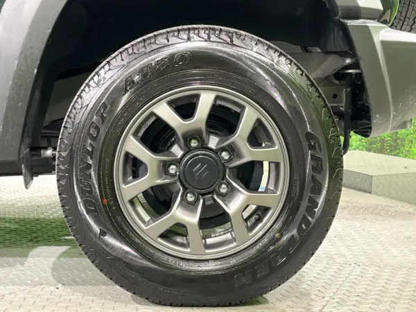 Suzuki Jimny Sierra 1.5 JC 4WD with 8-inch Navigation, Backup Camera, Collision Mitigation System, LED Headlights, Cruise Control, Dashcam, Smart Key, Push Start, ETC, Bluetooth, Digital TV, Corner Sensors, Seat Heater (Black) — photo 9