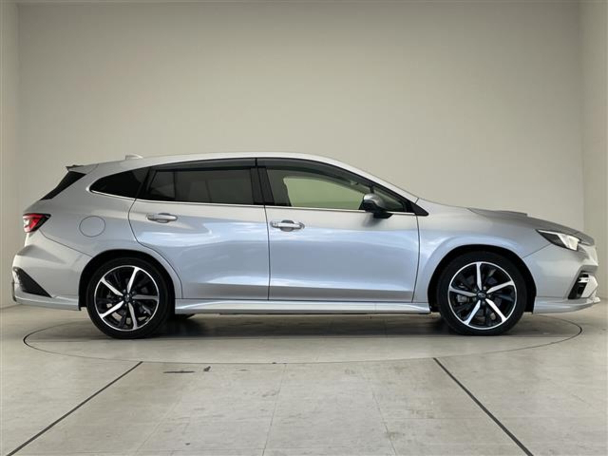 Subaru Levorg 1.8 GT-H EX 4WD — photo 9