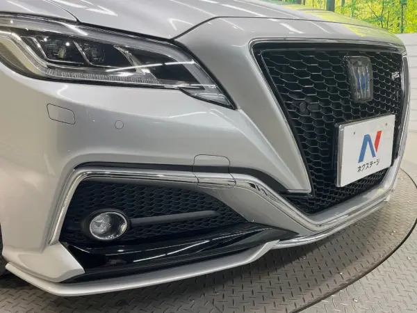 2022 Toyota Crown — photo 3