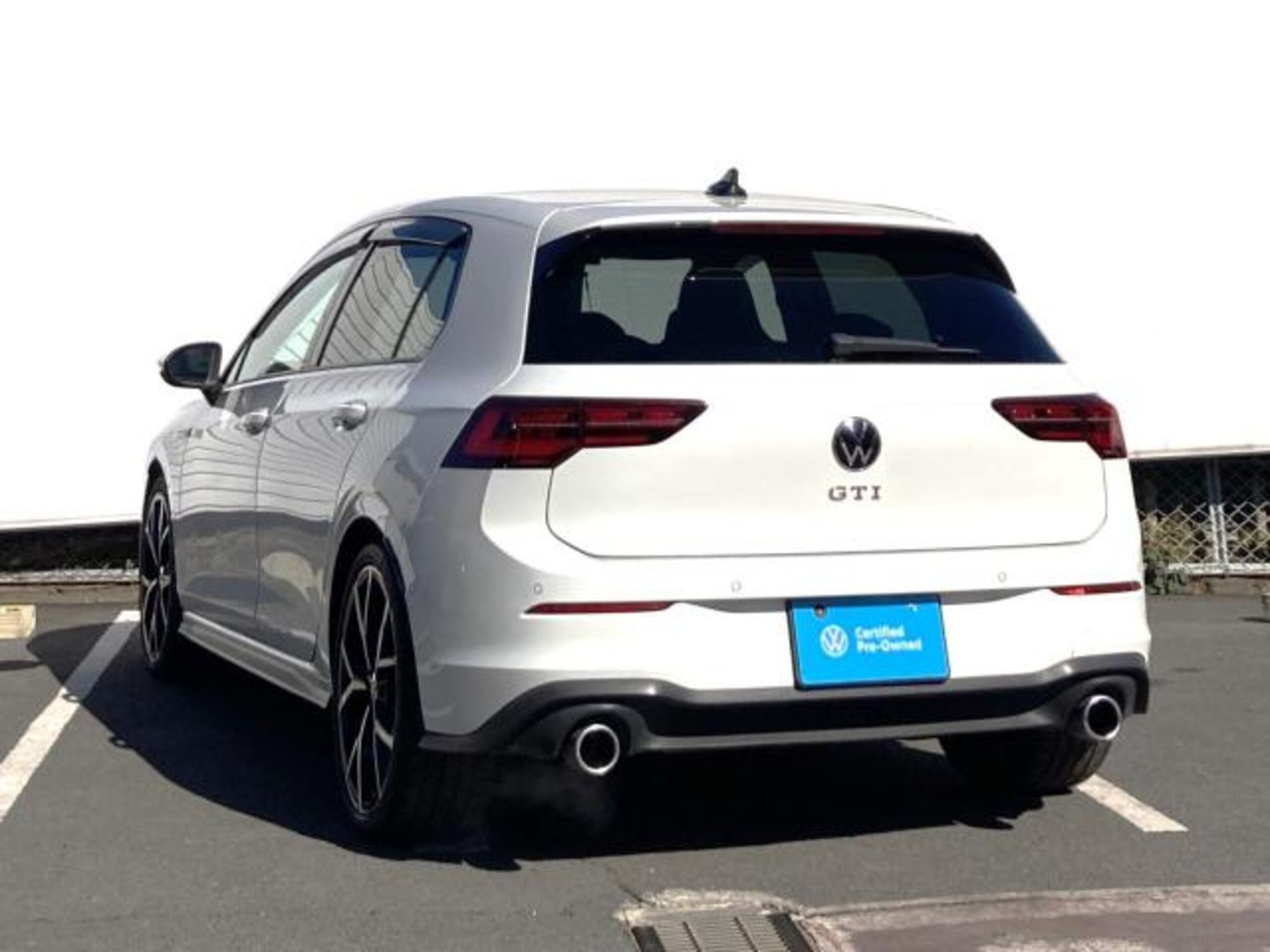 2022 Volkswagen Golf — photo 3