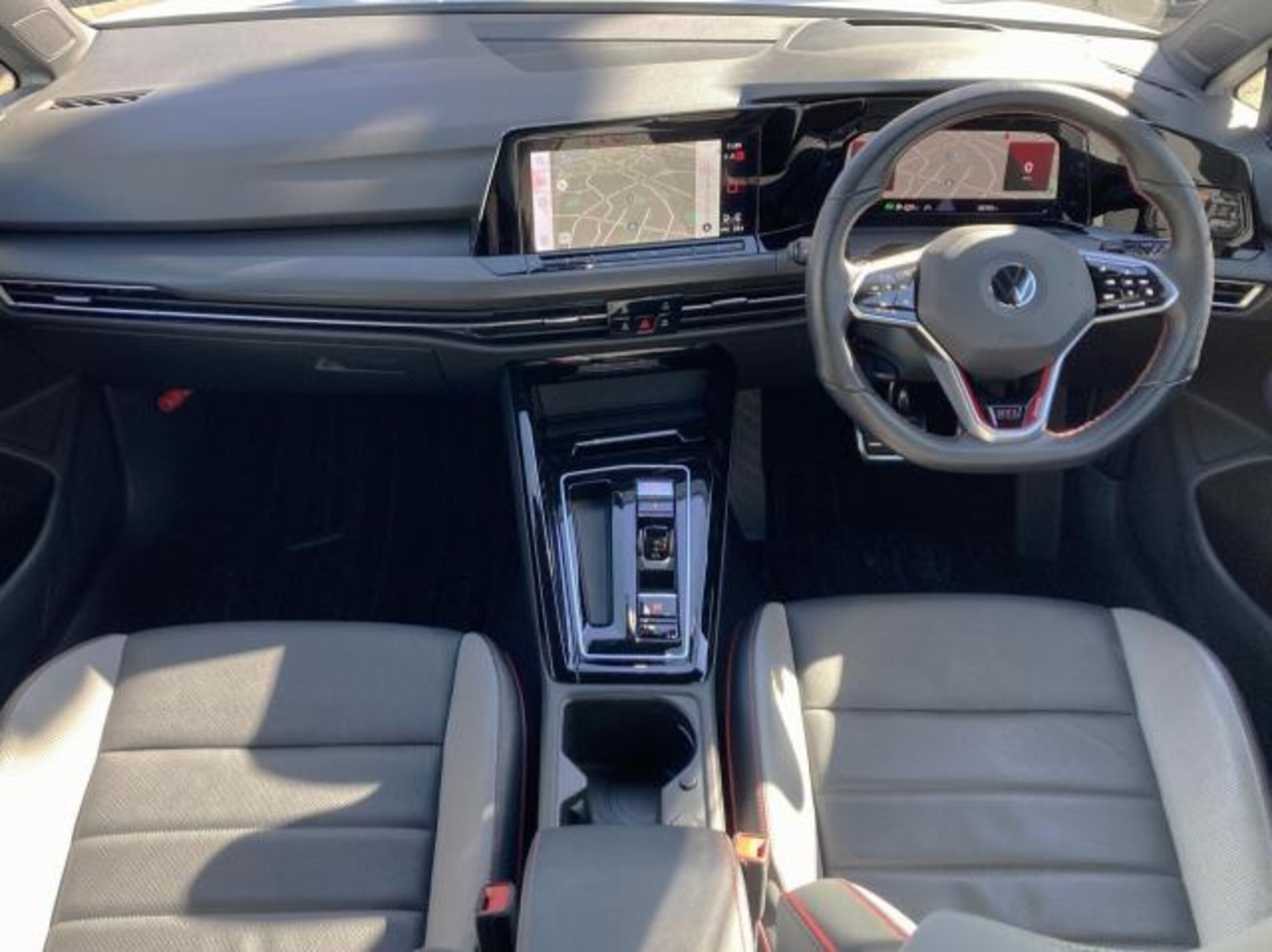 Volkswagen Golf GTI Technology Package with Leather Seats, DCC, 19-inch Alloys, Adaptive Chassis Control, Heated Power Seats, Travel Assist, Matrix LED, Factory Navigation TV — photo 8