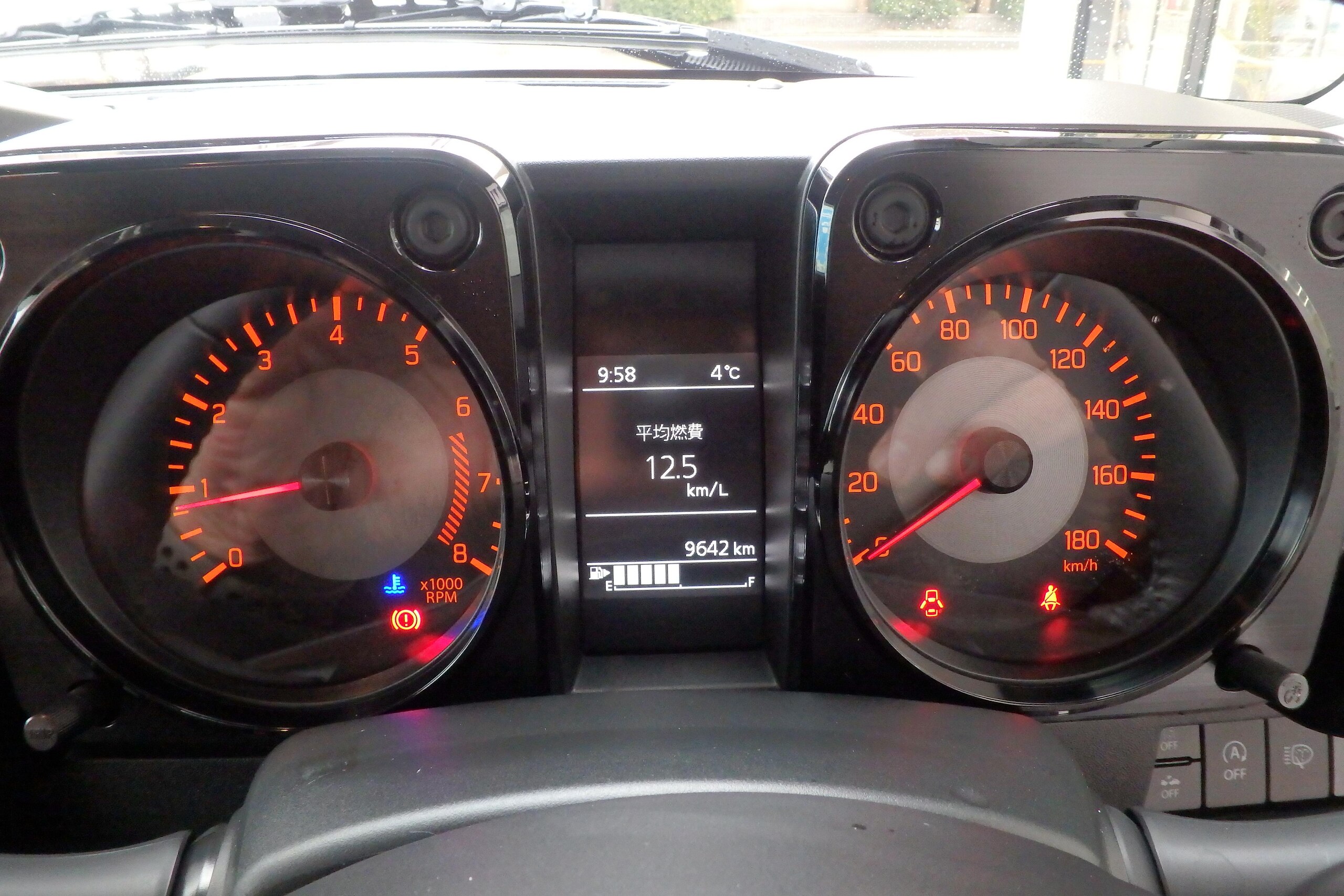 Suzuki Jimny Sierra 1.5 JC 4WD One Owner 5MT (Pure White Pearl) — photo 9