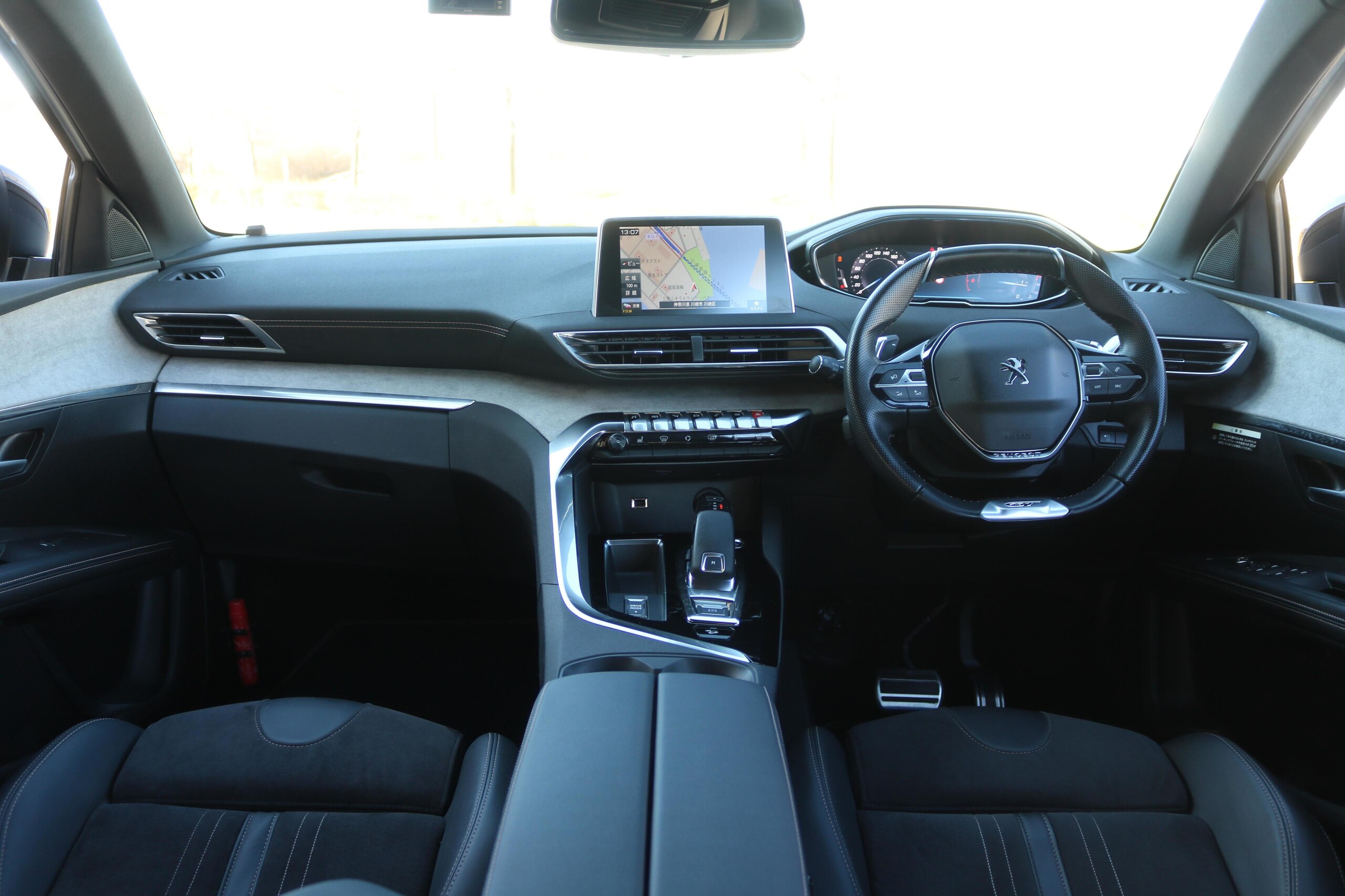 Peugeot 5008 GT BlueHDi Diesel Turbo One Owner Late Model ACC Semi-Leather Service Records — photo 7