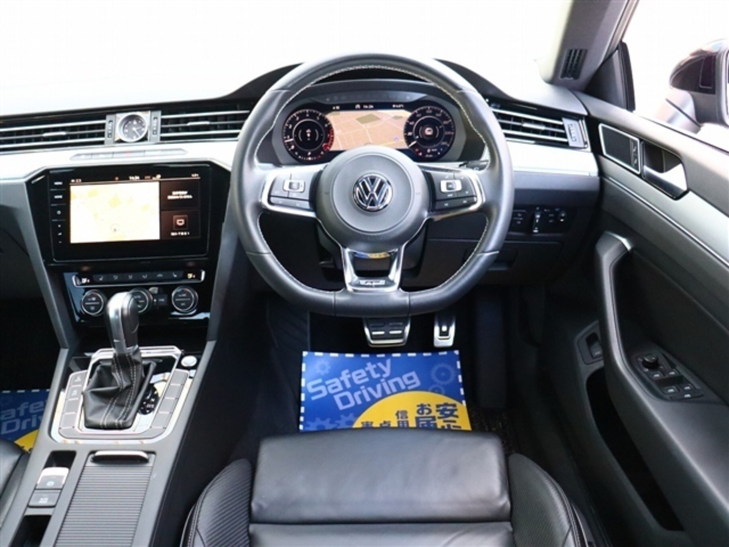 Volkswagen Arteon TSI 4Motion R-Line 4WD — photo 8