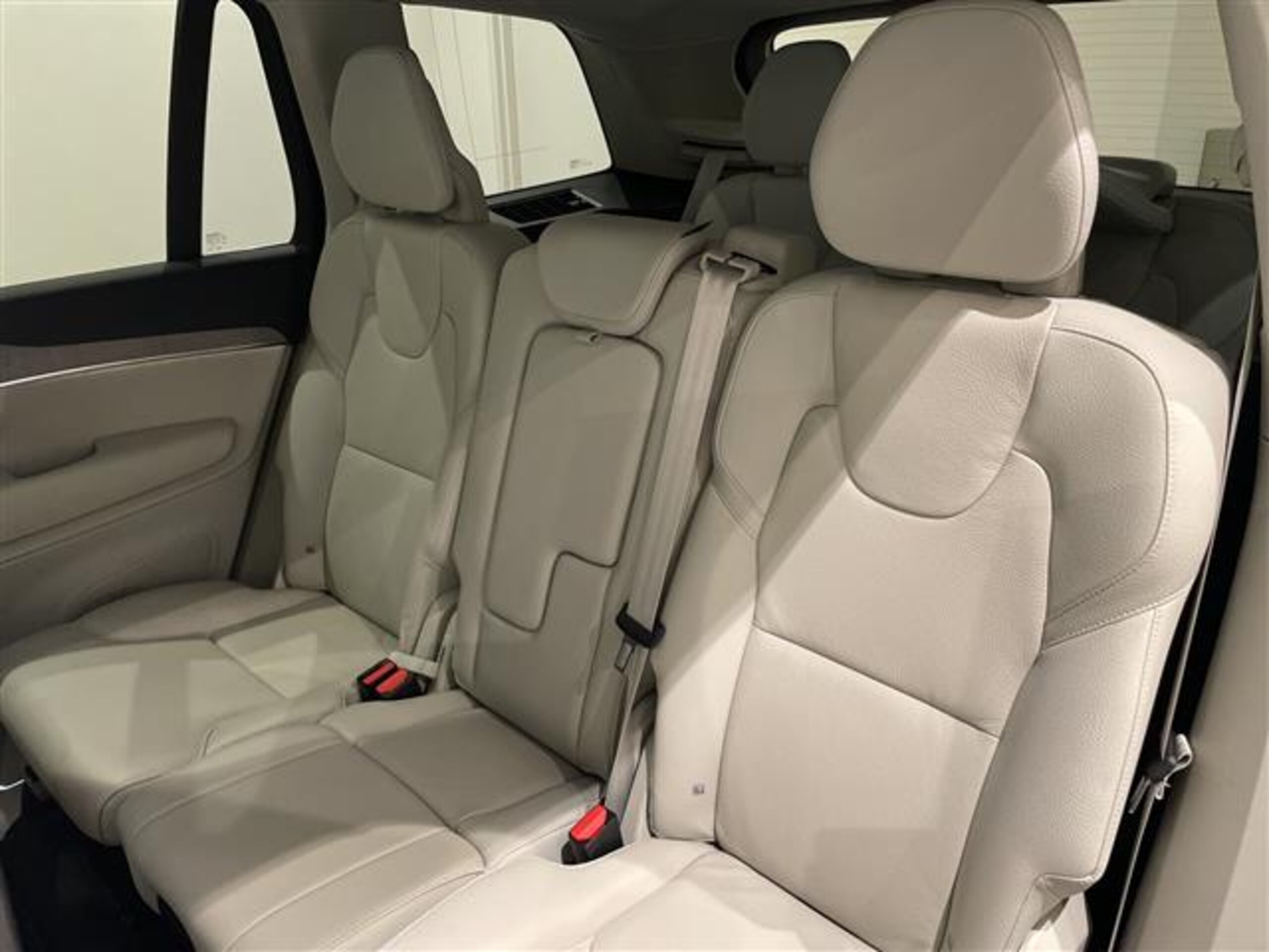 Volvo XC90 Plus B5 AWD 4WD One Owner Around View Monitor (White) — photo 7