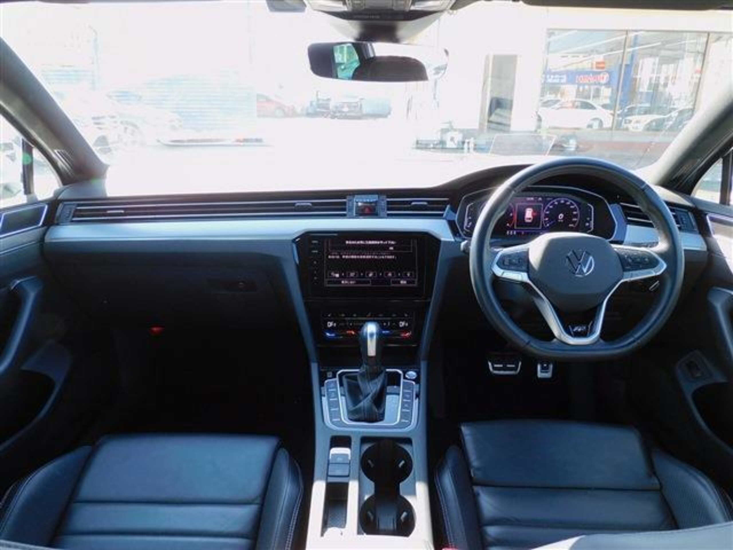 2021 Volkswagen Passat — photo 3