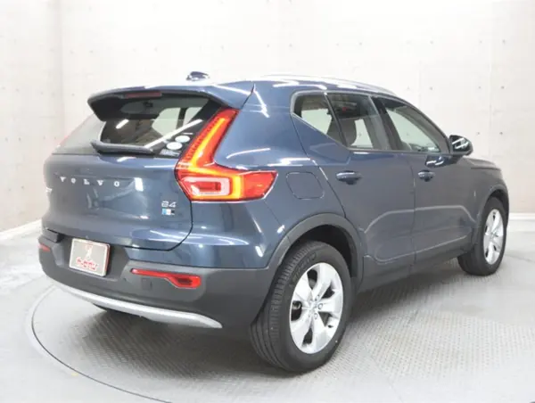 2020 Volvo Xc40 — photo 2