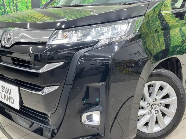 Toyota Noah 2.0 Z — photo 8