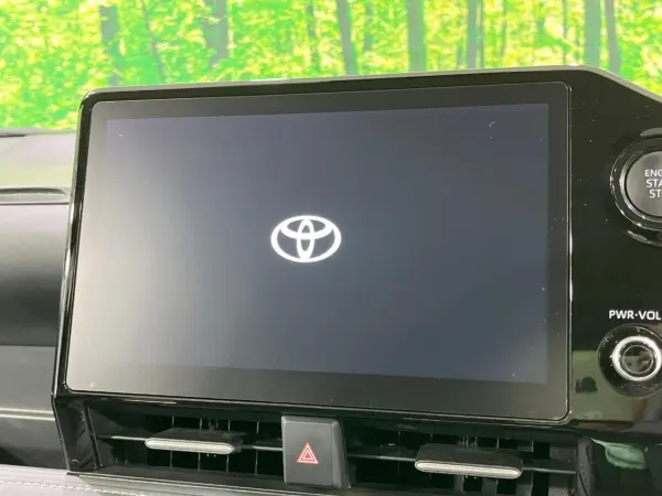 2024 Toyota Noah — photo 3