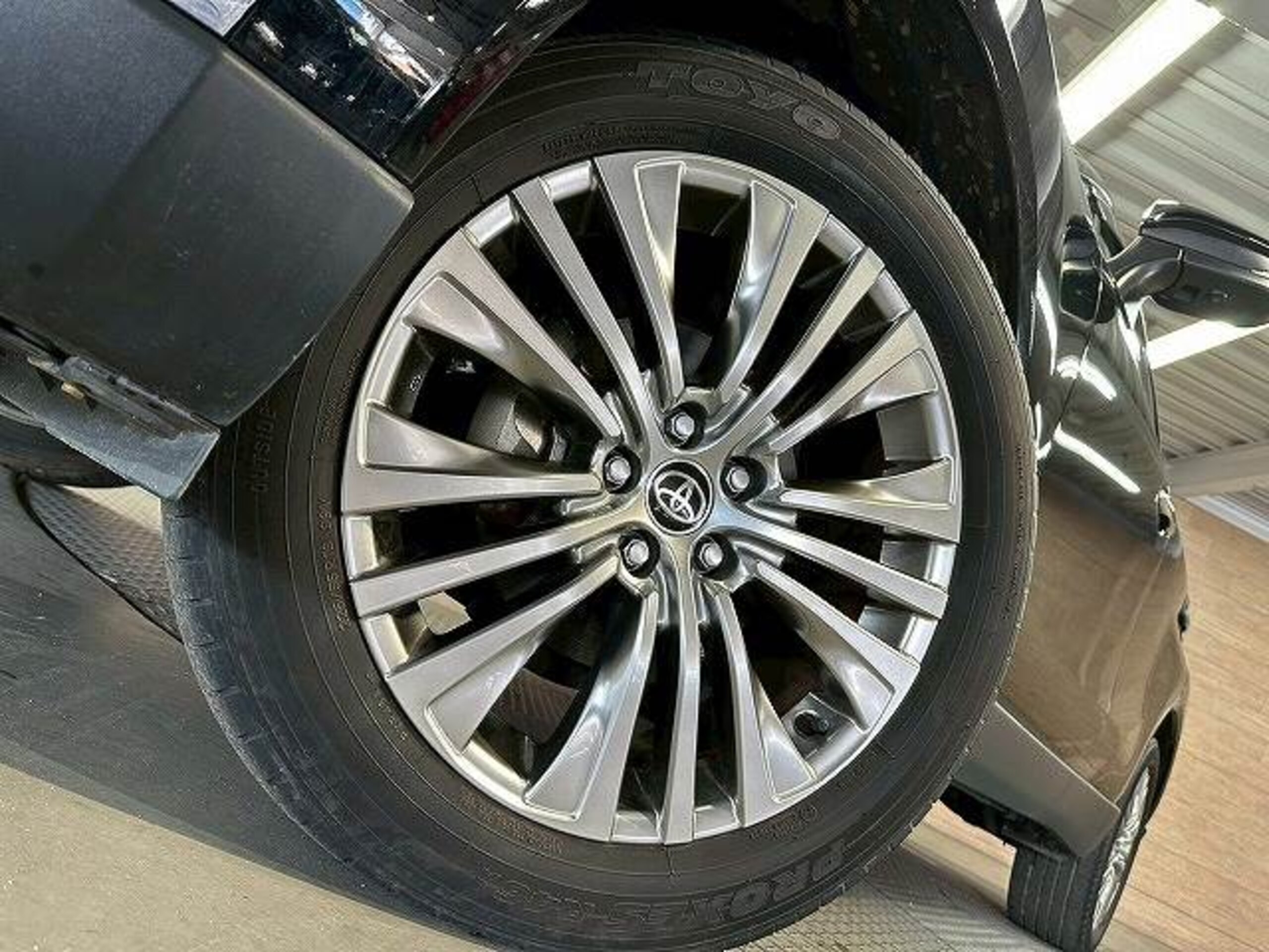 Toyota Harrier 2.5 Hybrid E-Four Z Leather Package 4WD — photo 9