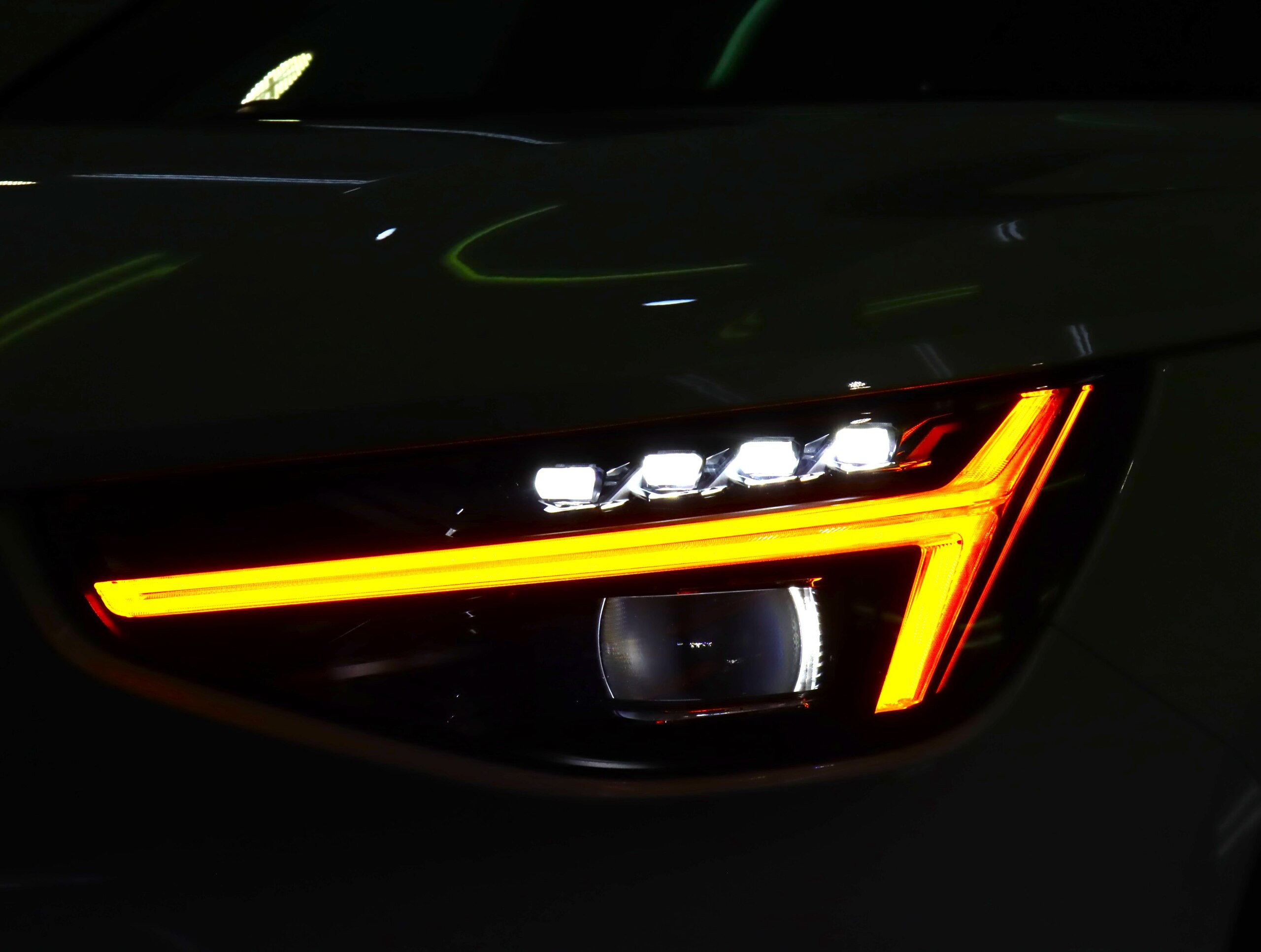 Volvo XC40 Ultra B4 AWD Dark Edition 4WD — photo 7