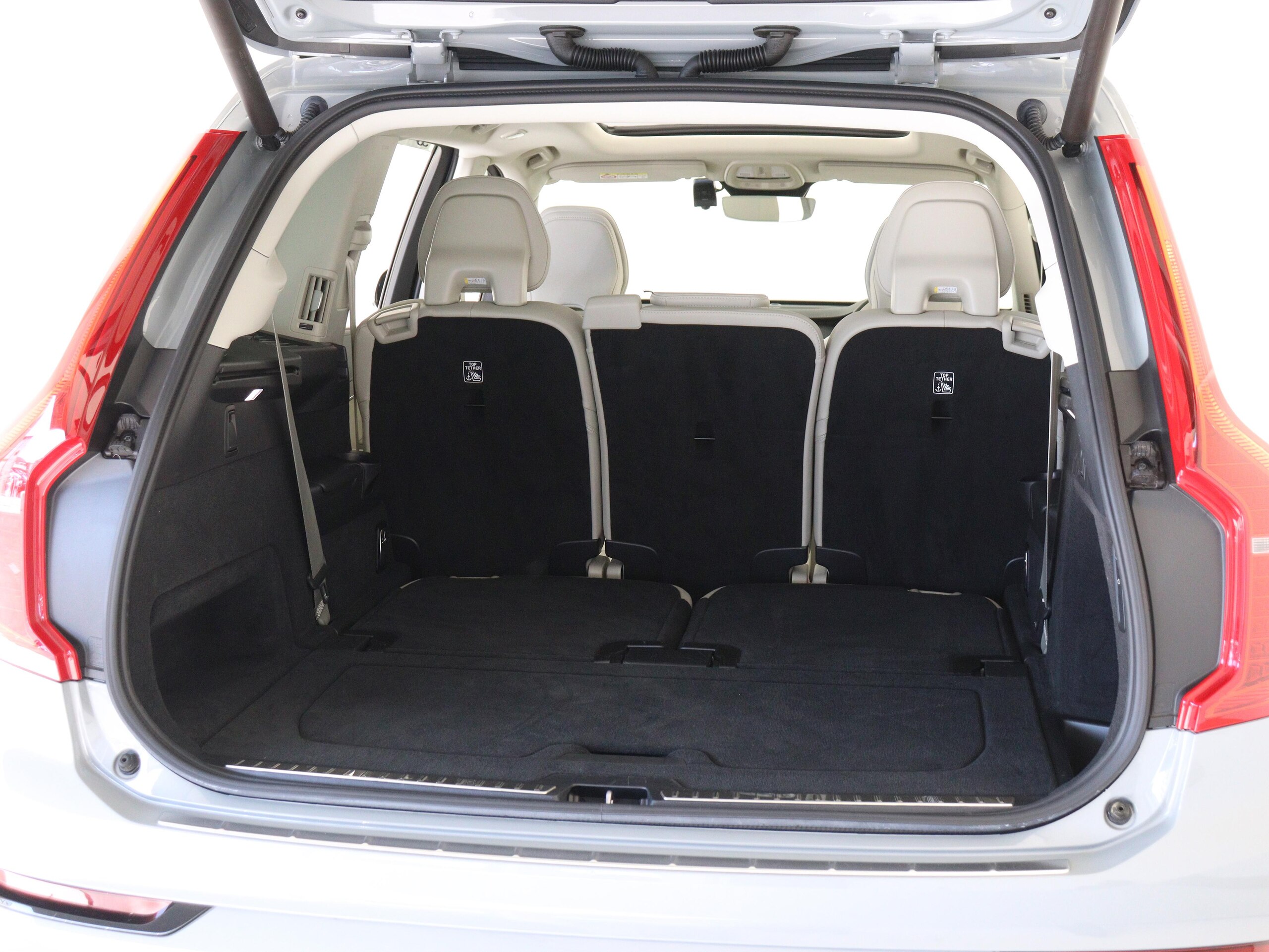 Volvo XC90 Ultimate T8 AWD Plug-in Hybrid 4WD PHEV Sunroof Air Suspension 2025 Model 3-Row 7-Seater Google Built-in Dashcam Running Boards Vapor Gray Metallic White Leather Harman/Kardon Front & Rear 2nd Row Seat Heaters Relaxation Function 22-inch AW — photo 9
