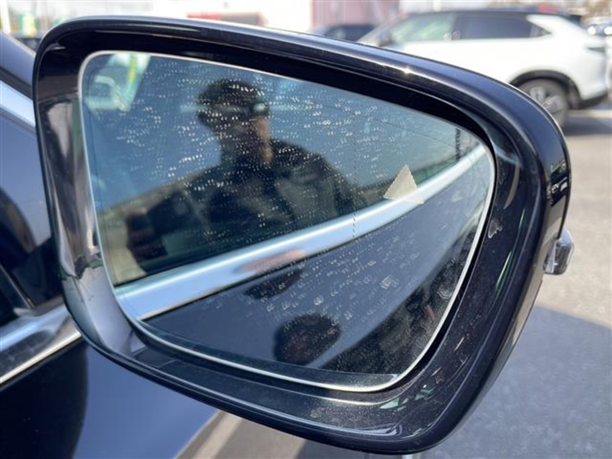 BMW 3 Series 320i Exclusive — photo 8