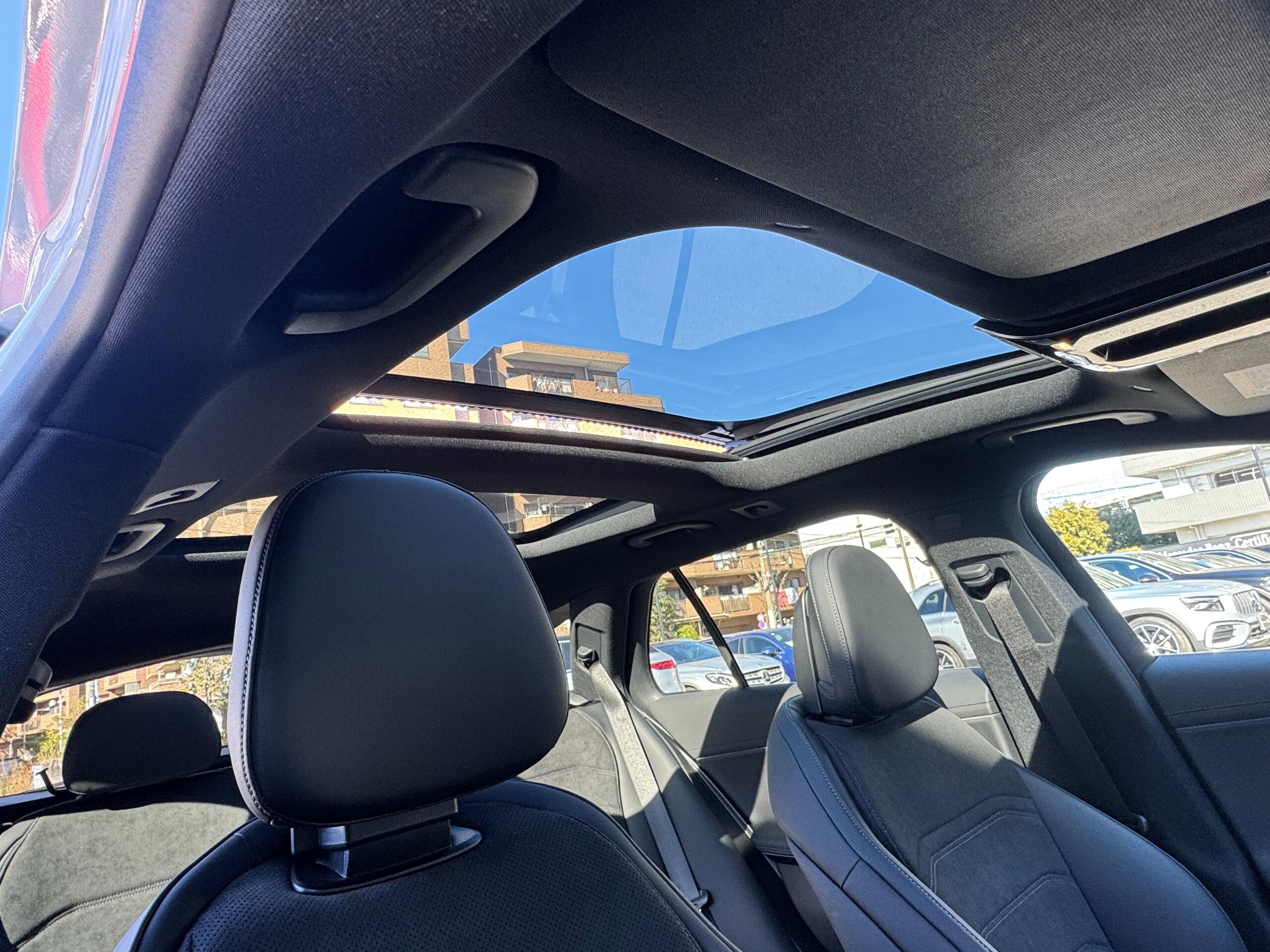 Mercedes-Benz E-Class Wagon E200 Avantgarde AMG Line Package (ISG Model) — photo 9