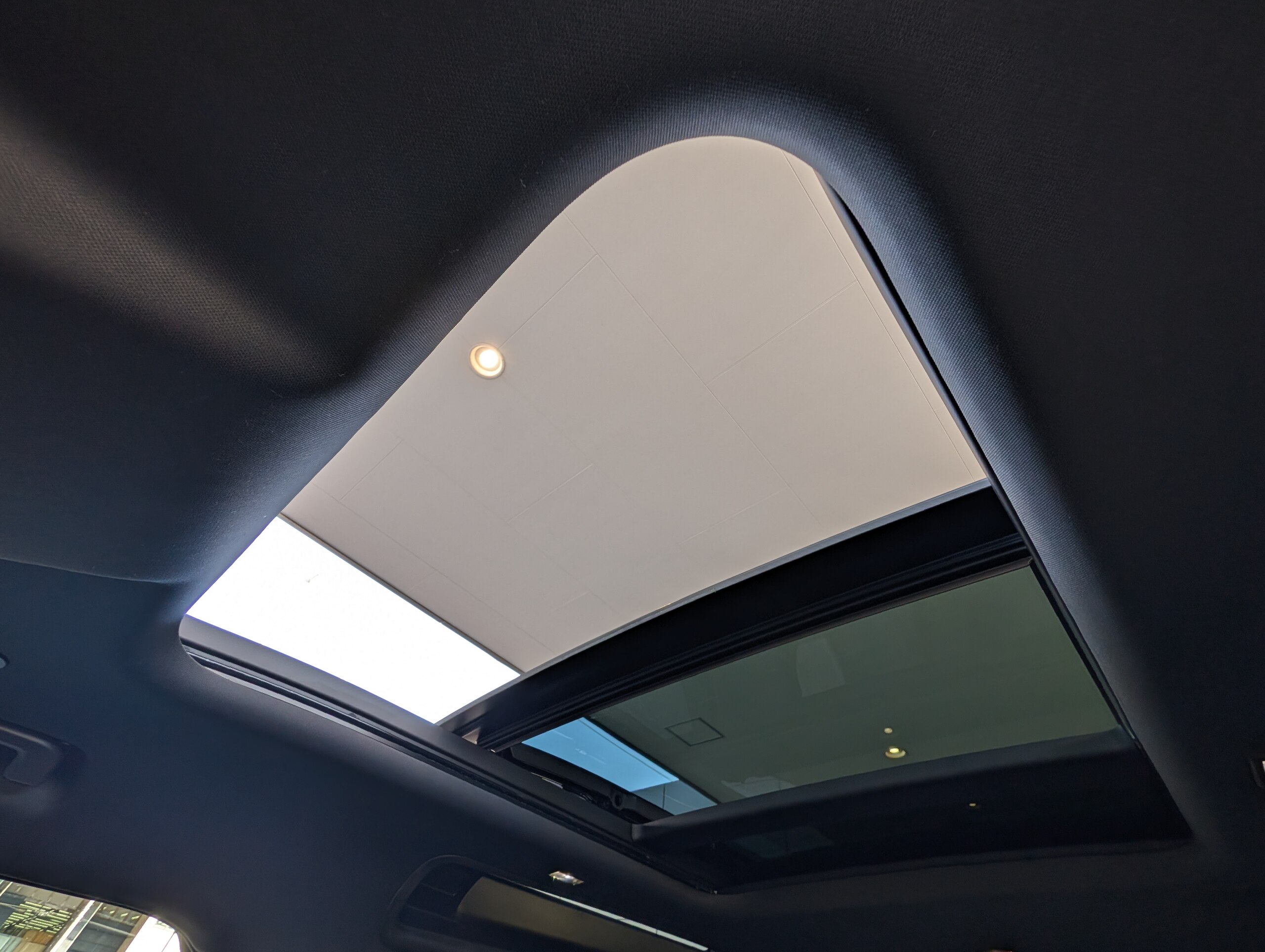 Land Rover Defender 90 X Dynamic HSE 3.0L D300 4WD — photo 8