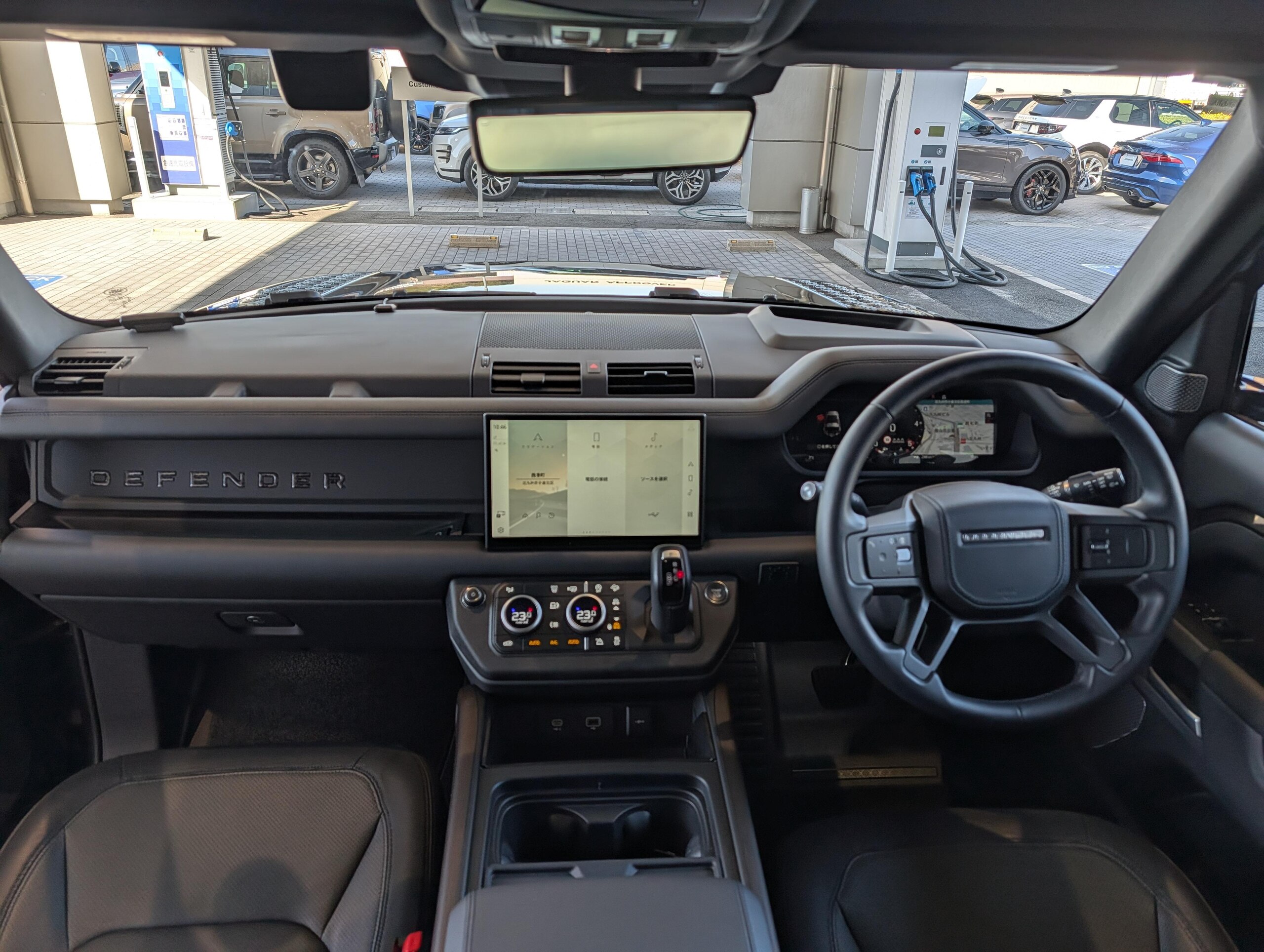 Land Rover Defender 90 X Dynamic HSE 3.0L D300 4WD — photo 9