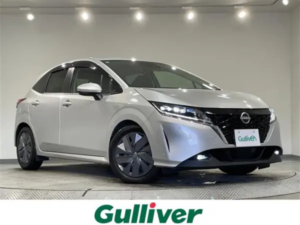 Nissan Note 1.2 X with Factory 9-inch Navi, ProPilot, All-Around ETC, Collision Mitigation Braking, Lane Departure Warning, Clearance Sonar, Blind Spot Monitor, Wireless Charging, Digital Inner Mirror, Dashcam, Brake Hold, Factory Floor Mats (Brilliant Silver Metallic)