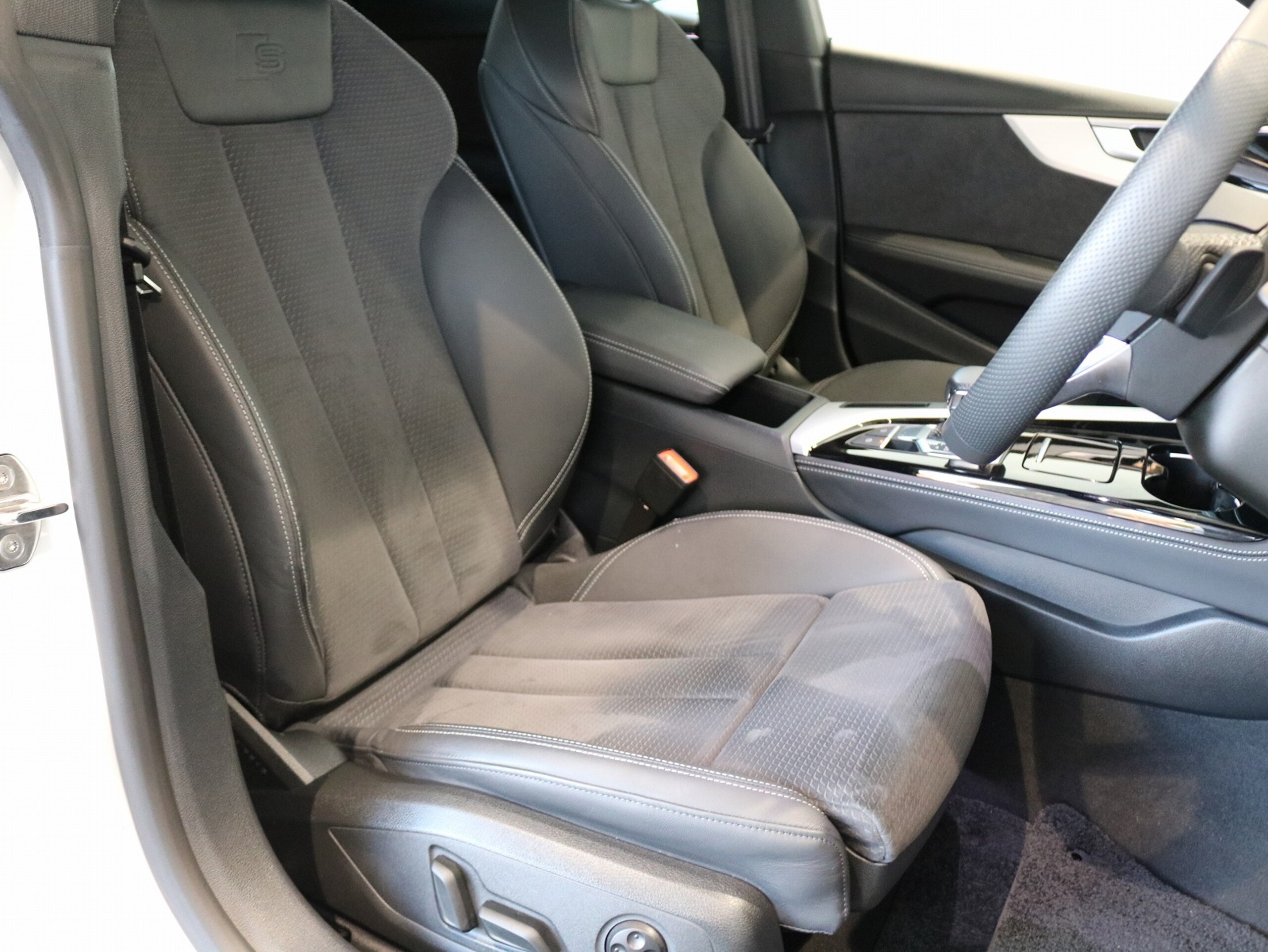 Audi A5 Sportback 35 TDI S Line — photo 8