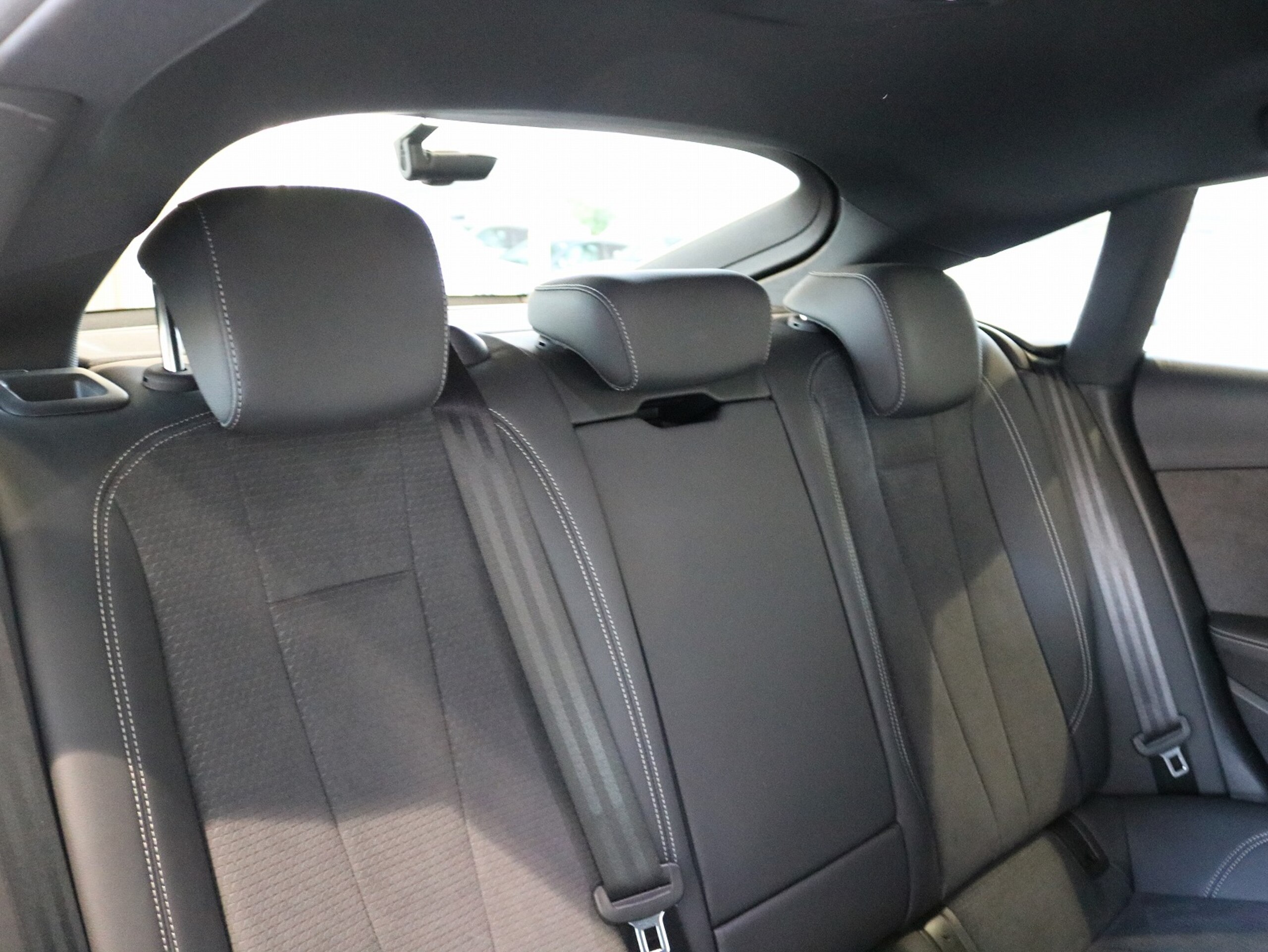 Audi A5 Sportback 35 TDI S Line — photo 9