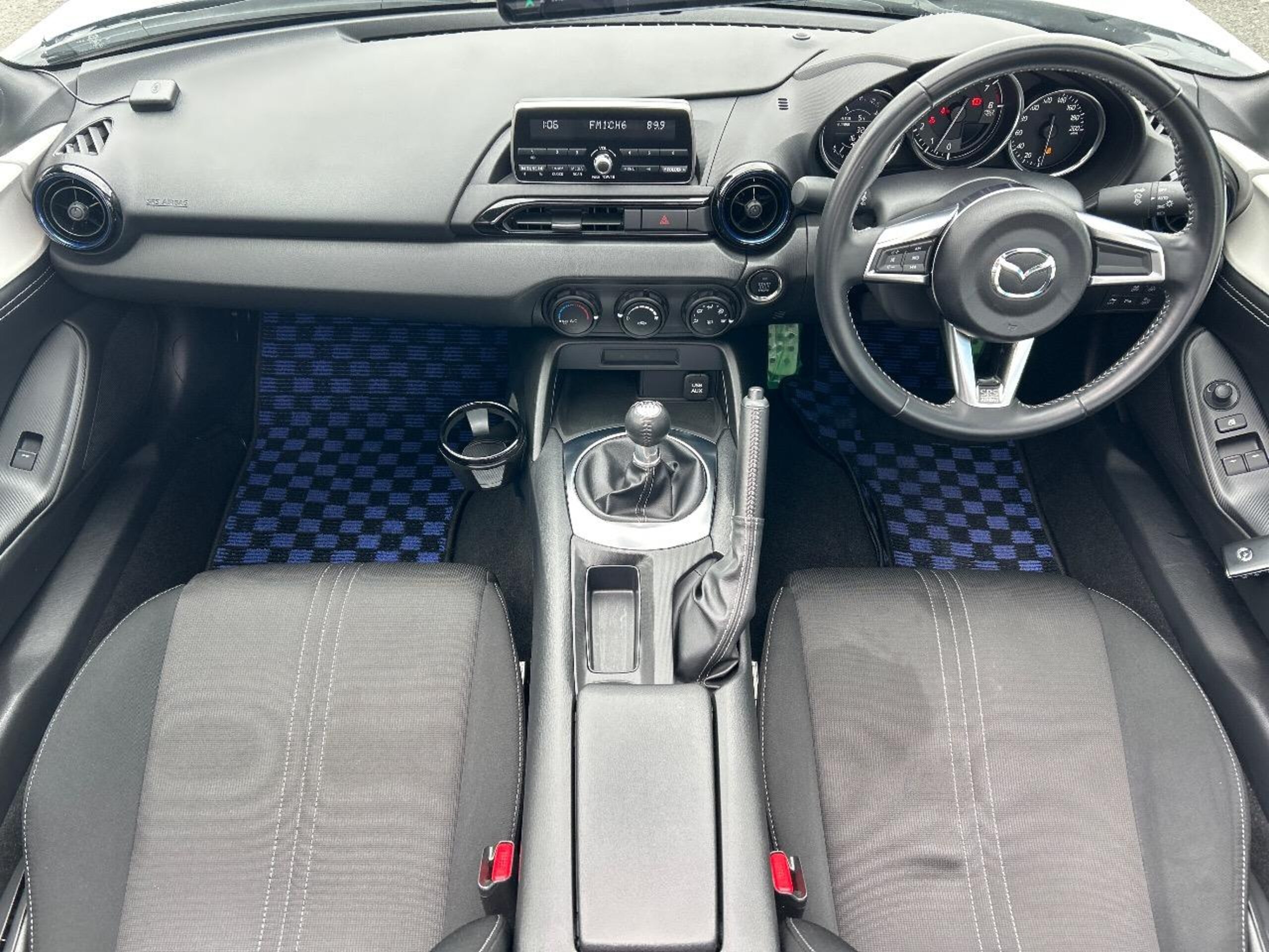 2023 Mazda Roadster — photo 2