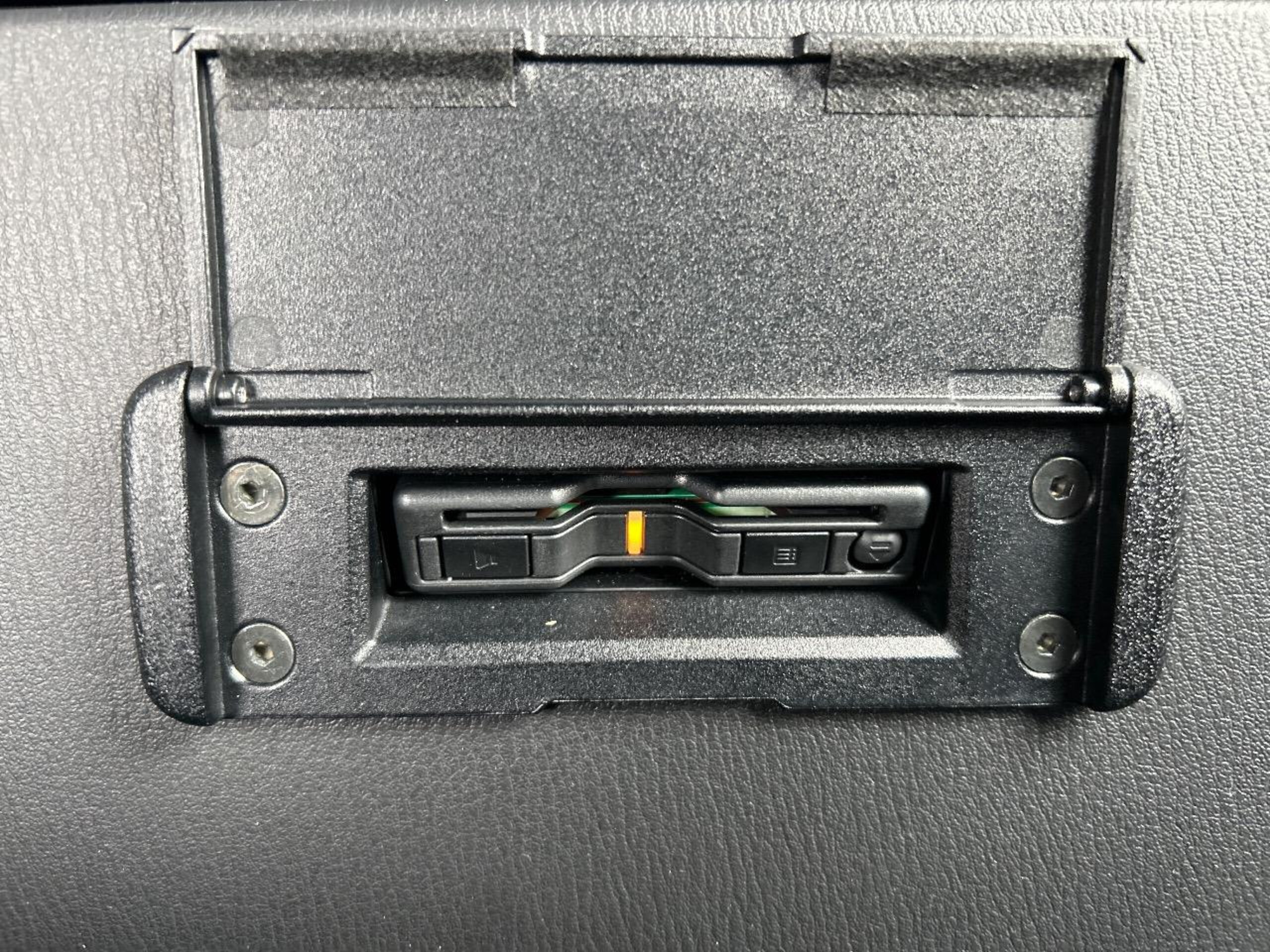 Mazda Roadster 1.5 990S 6-Speed MT with Brembo Calipers, RAYS 16-inch Alloy Wheels, Blind Spot Monitoring, Advanced Key, LED Headlights, Genuine Leather-Wrapped Steering Wheel — photo 9