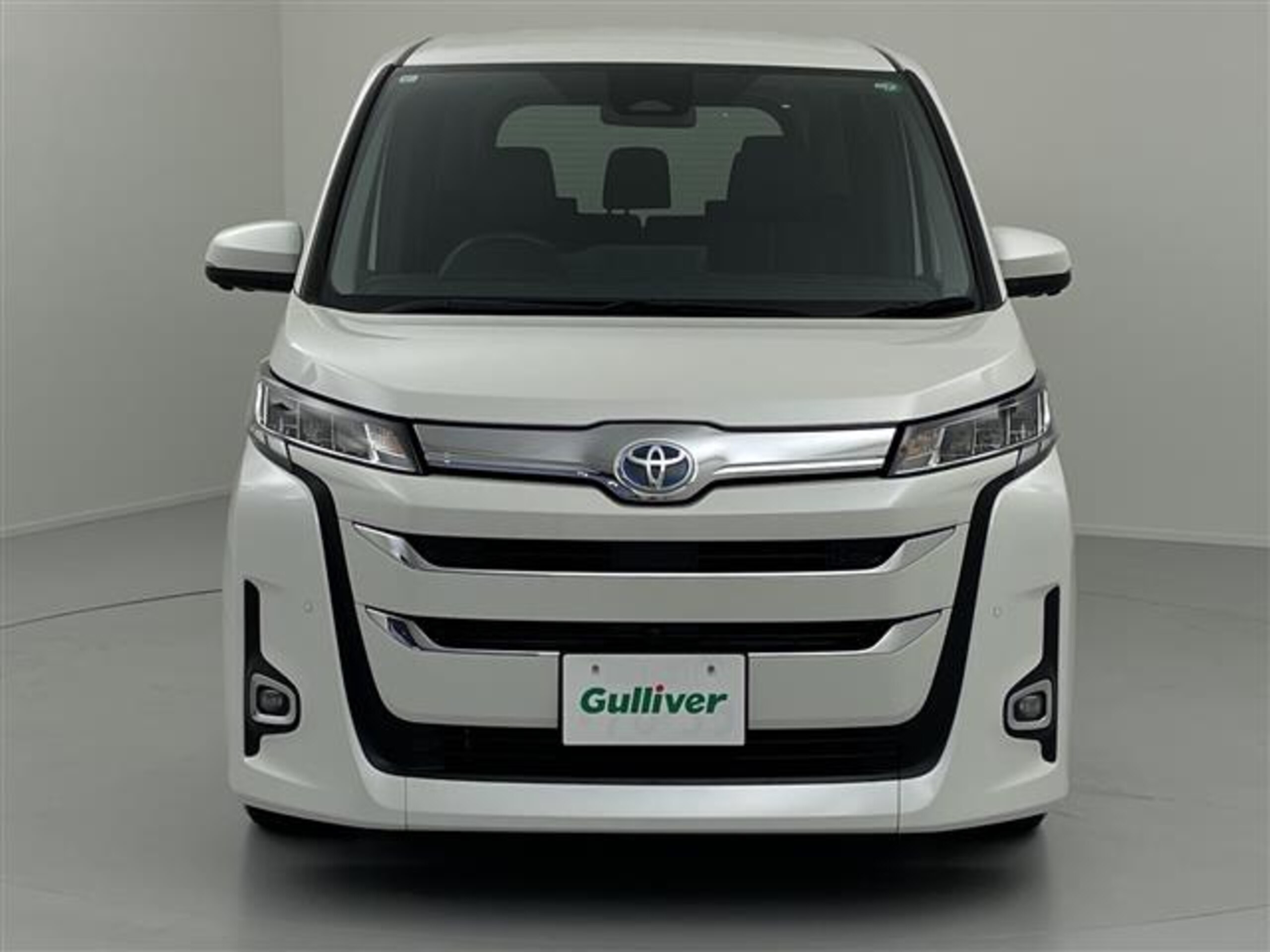 Toyota Noah 1.8 Hybrid Z — photo 8