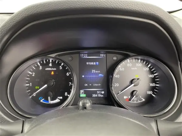 2019 Nissan Xtrail — photo 3