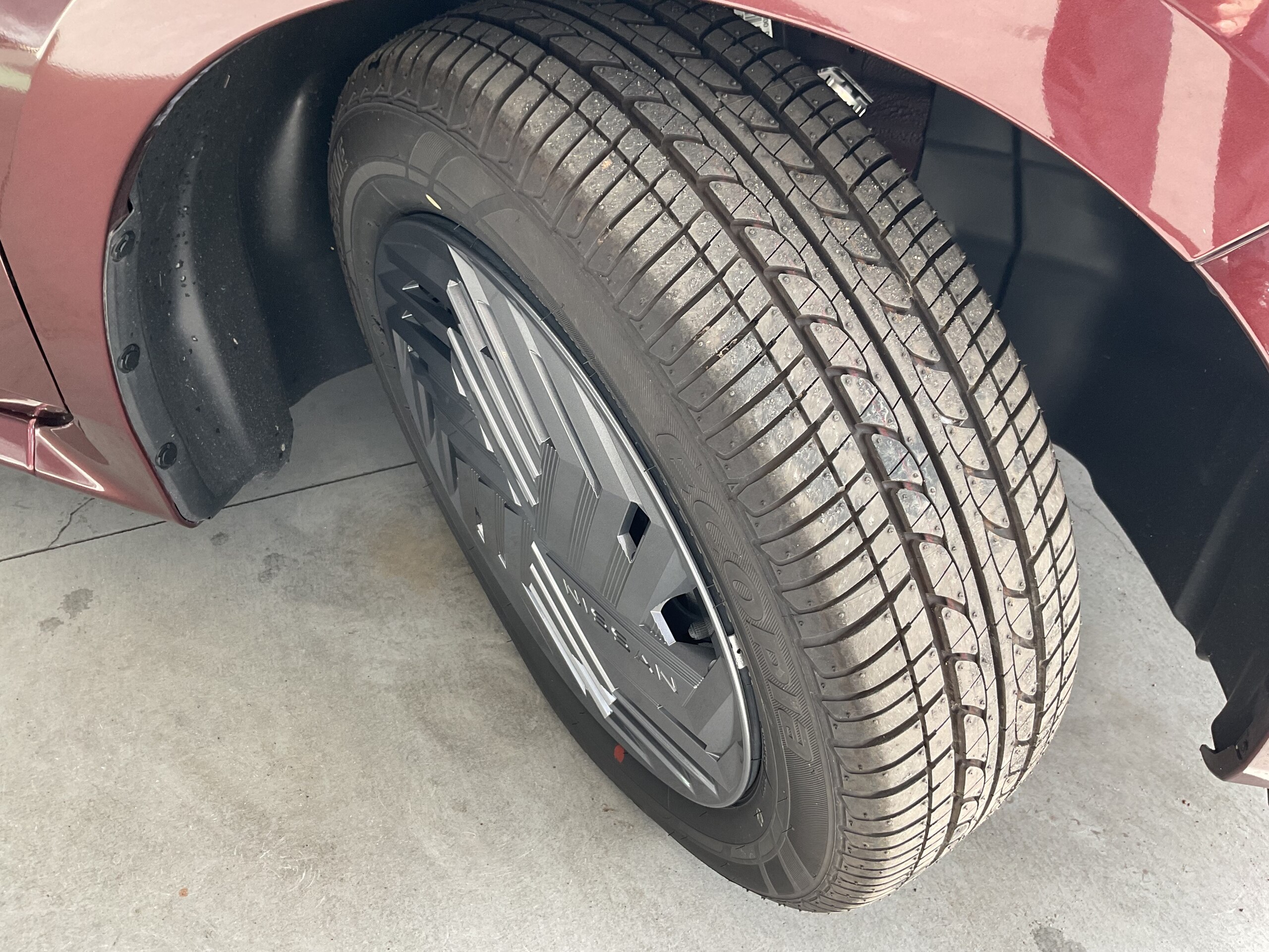 Nissan Note 1.2 X Hail Damage Car / Audio-less Spec, Intelligent Around View Monitor, BSW, BSI, RCTA, Auto Air Conditioning, Push Button Start, 16-inch Wheel Covers, Auto Light System (Burgundy Pearl Metallic) — photo 9