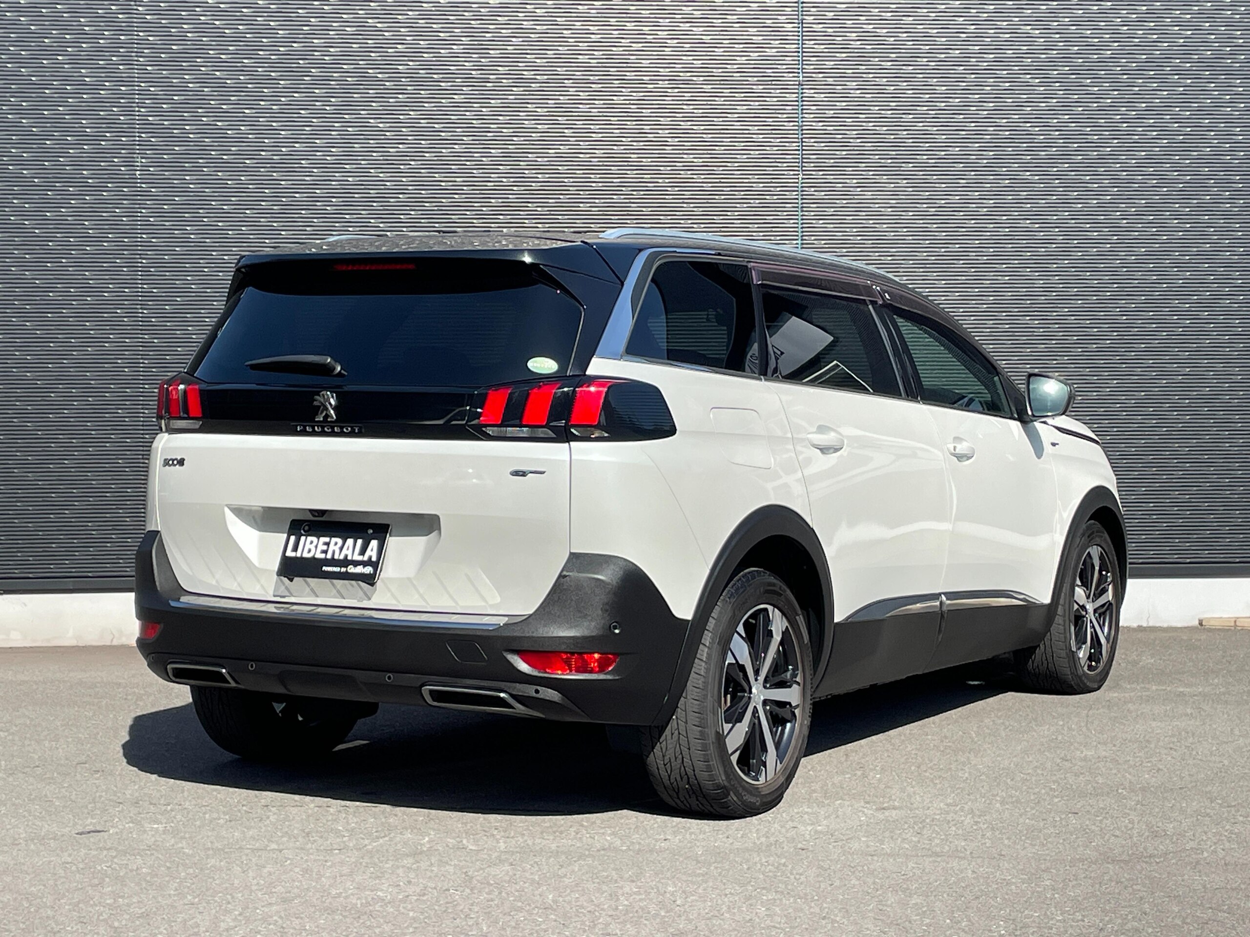 Peugeot 5008 GT BlueHDi Diesel Turbo — photo 9
