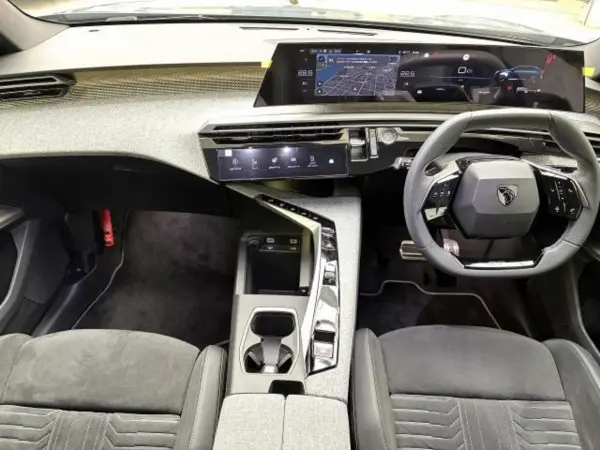 Peugeot 3008 GT Alcantara Package Hybrid New 3008 Certified Used Car Former Demo Car Collision Mitigation Braking 19-inch Alloy Wheels Clearance Sensor Seat Lumbar Support Matrix LED Lights Power Tailgate Seat Bolster Function (Ingaro Blue) — photo 7