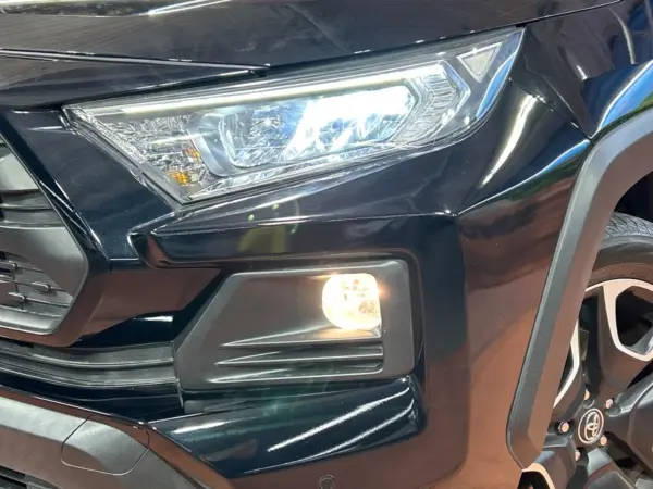 Toyota RAV4 2.0 Adventure 4WD — photo 8