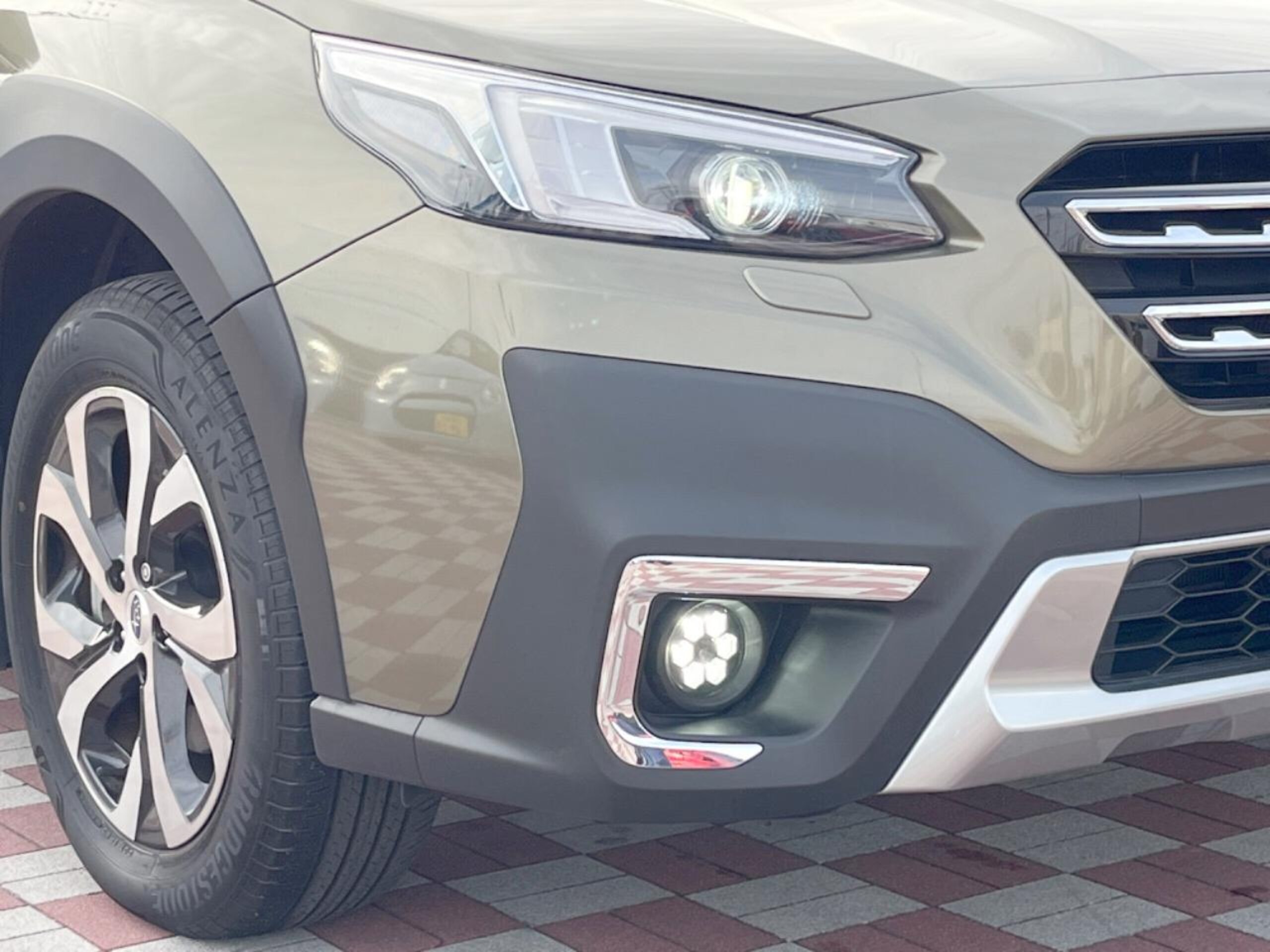 Subaru Legacy Outback 1.8 Limited EX 4WD — photo 9