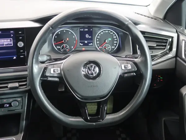 2020 Volkswagen Polo — photo 3