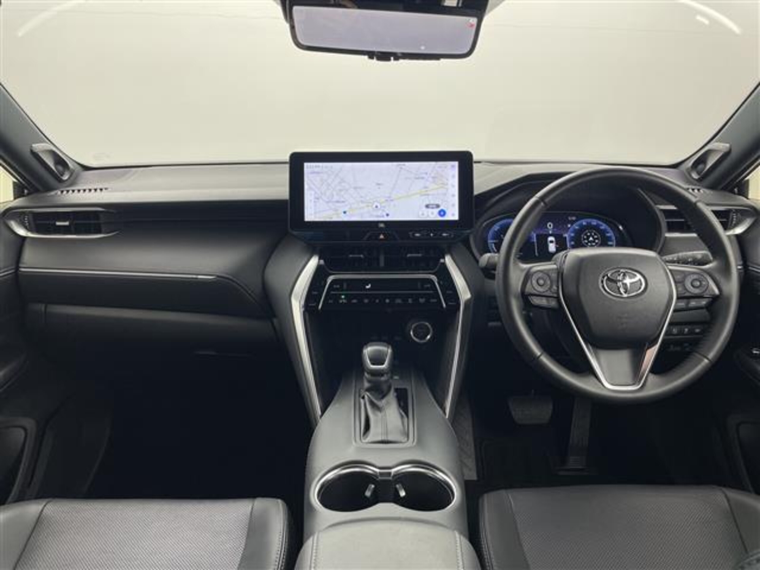 2024 Toyota Harrier — photo 2