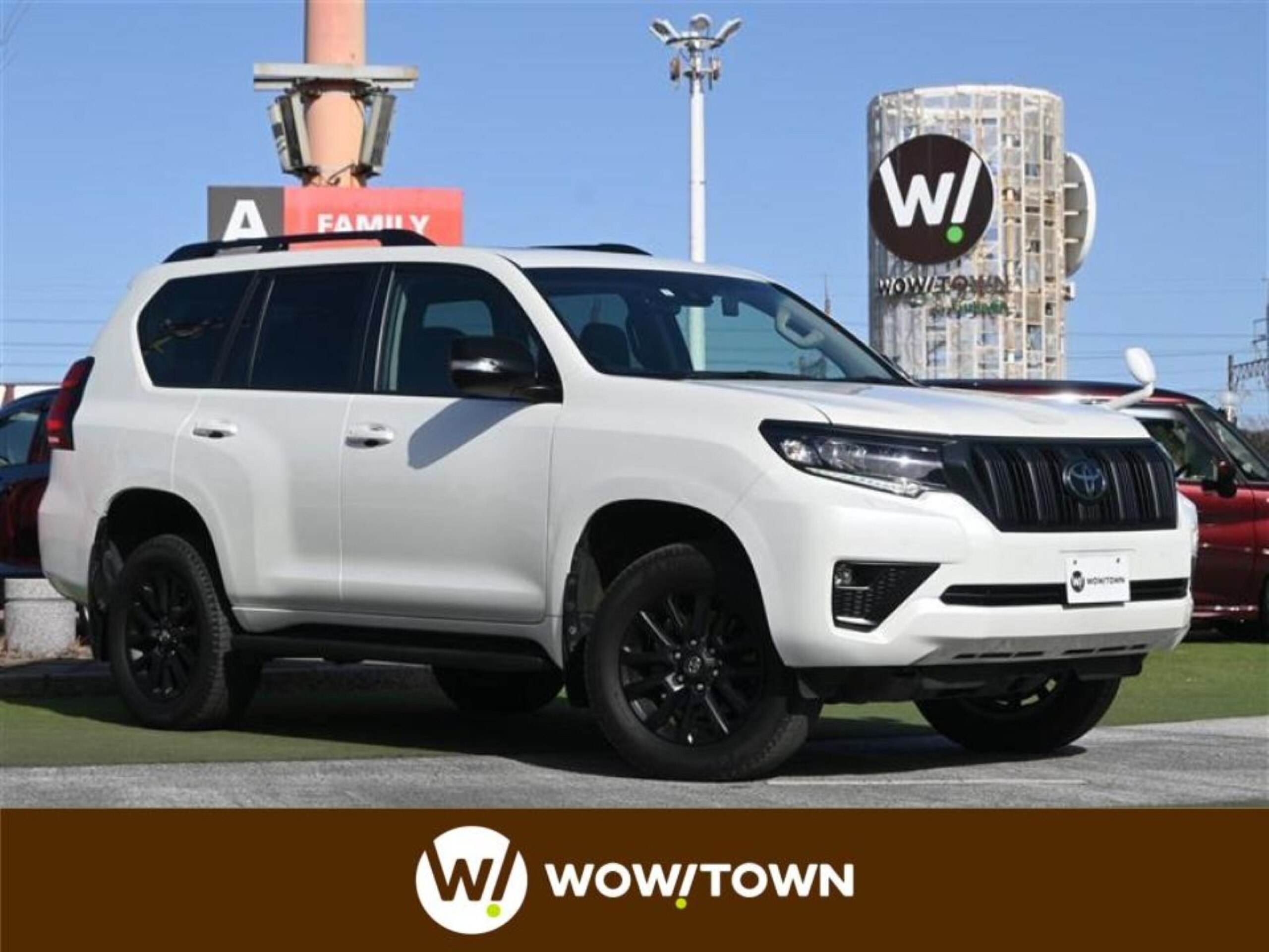 Toyota Land Cruiser Prado 2.7 TX L Package Matte Black Edition 4WD 7-Seater Moonroof Leather Navigation TV Bluetooth Toyota Safety Sense Power Seats Air Seats Seat Heater Rear Power Reclining Seats Dashcam ETC Clearance Sonar