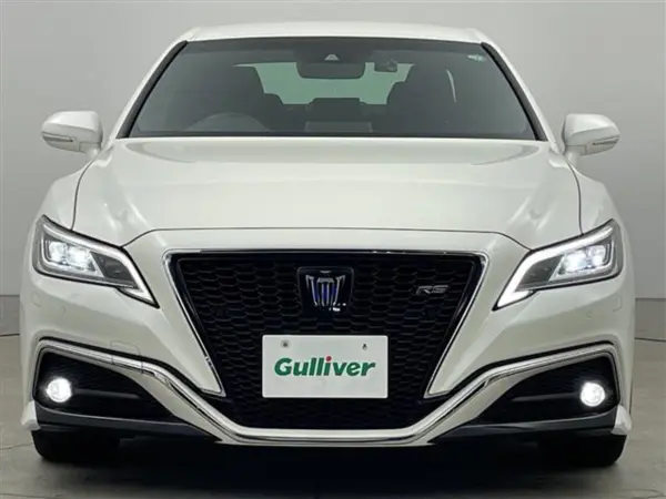 Toyota Crown Hybrid 2.5 RS — photo 9