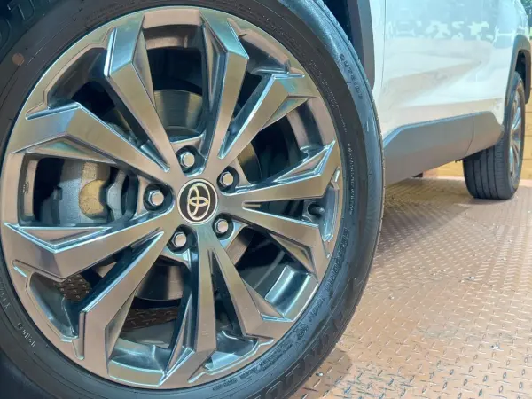 Toyota RAV4 2.0 G 4WD Non-Smoking Car BIGX Navigation Digital Inner Mirror Power Rear Gate Blind Spot Monitor Seat Ventilation Backup Camera Radar Cruise Genuine 18-inch Alloy Wheels LED Headlights Steering Heater (White Pearl Crystal Shine) — photo 9