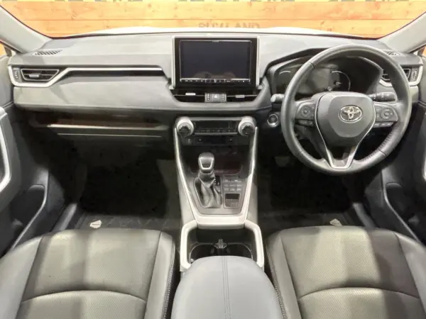 2022 Toyota  Rav4 — photo 2