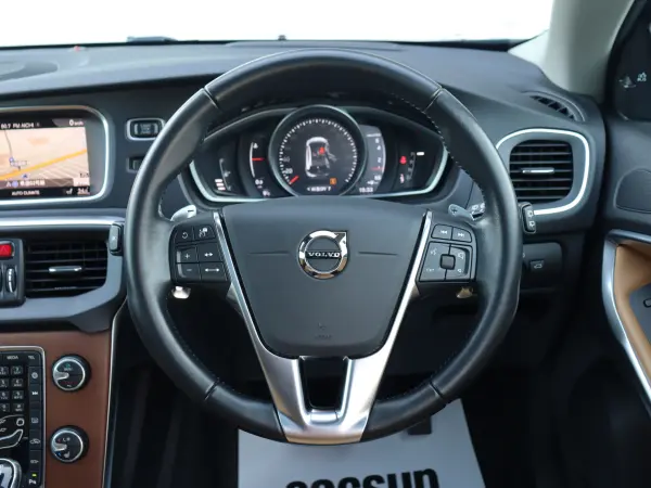 Volvo V40 T3 Classic Edition — photo 8