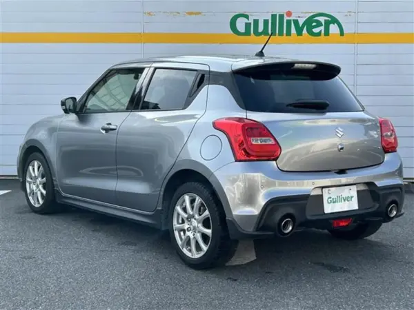 2021 Suzuki Swift — photo 3