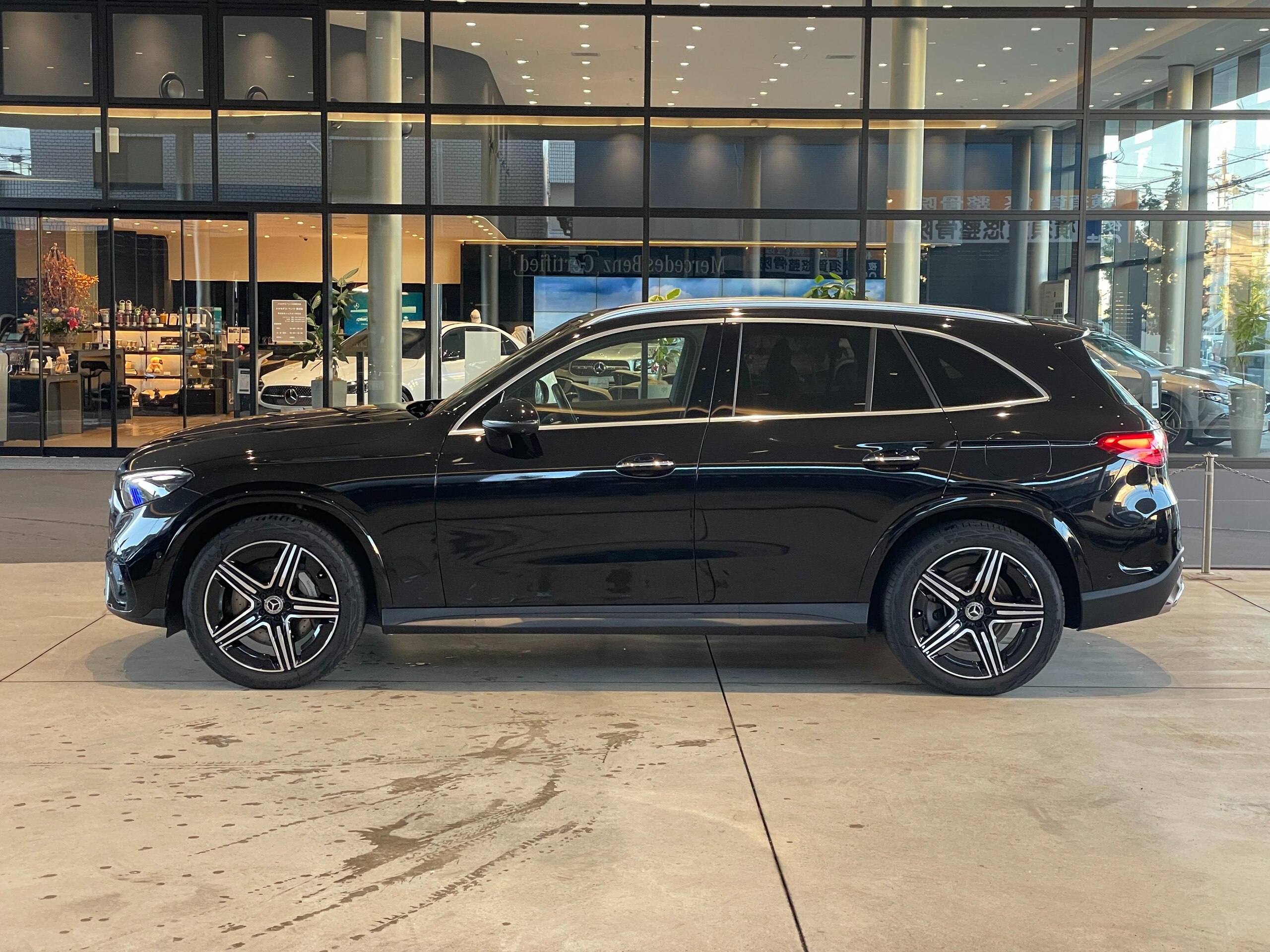 2024 Mercedes-benz Glc — photo 2