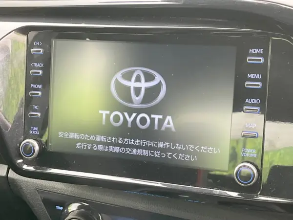 2022 Toyota Hilux — photo 3