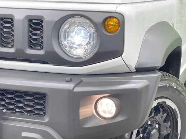 Suzuki Jimny Sierra 1.5 JC 4WD — photo 9